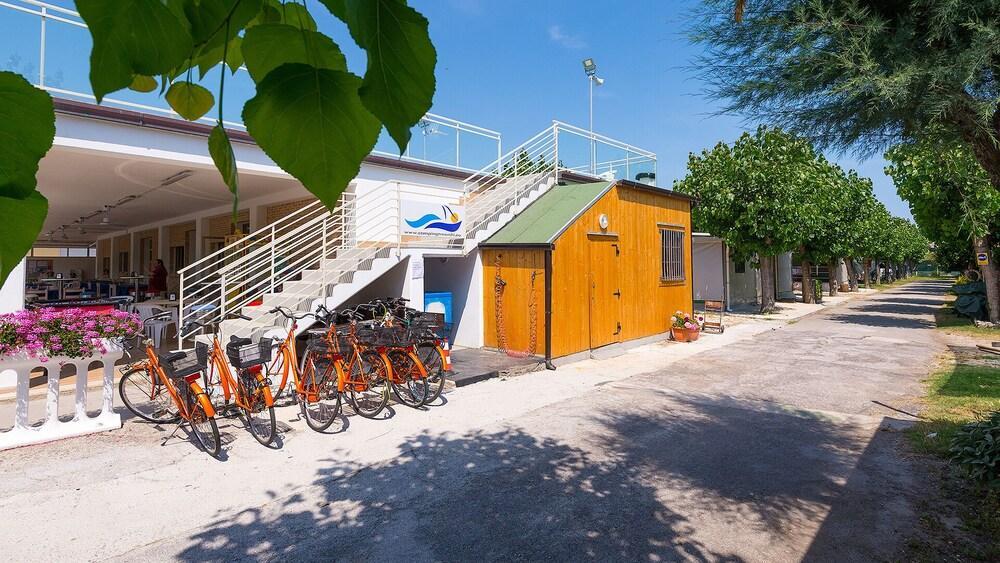 Camping Tre Archi Lido di Fermo Exterior photo