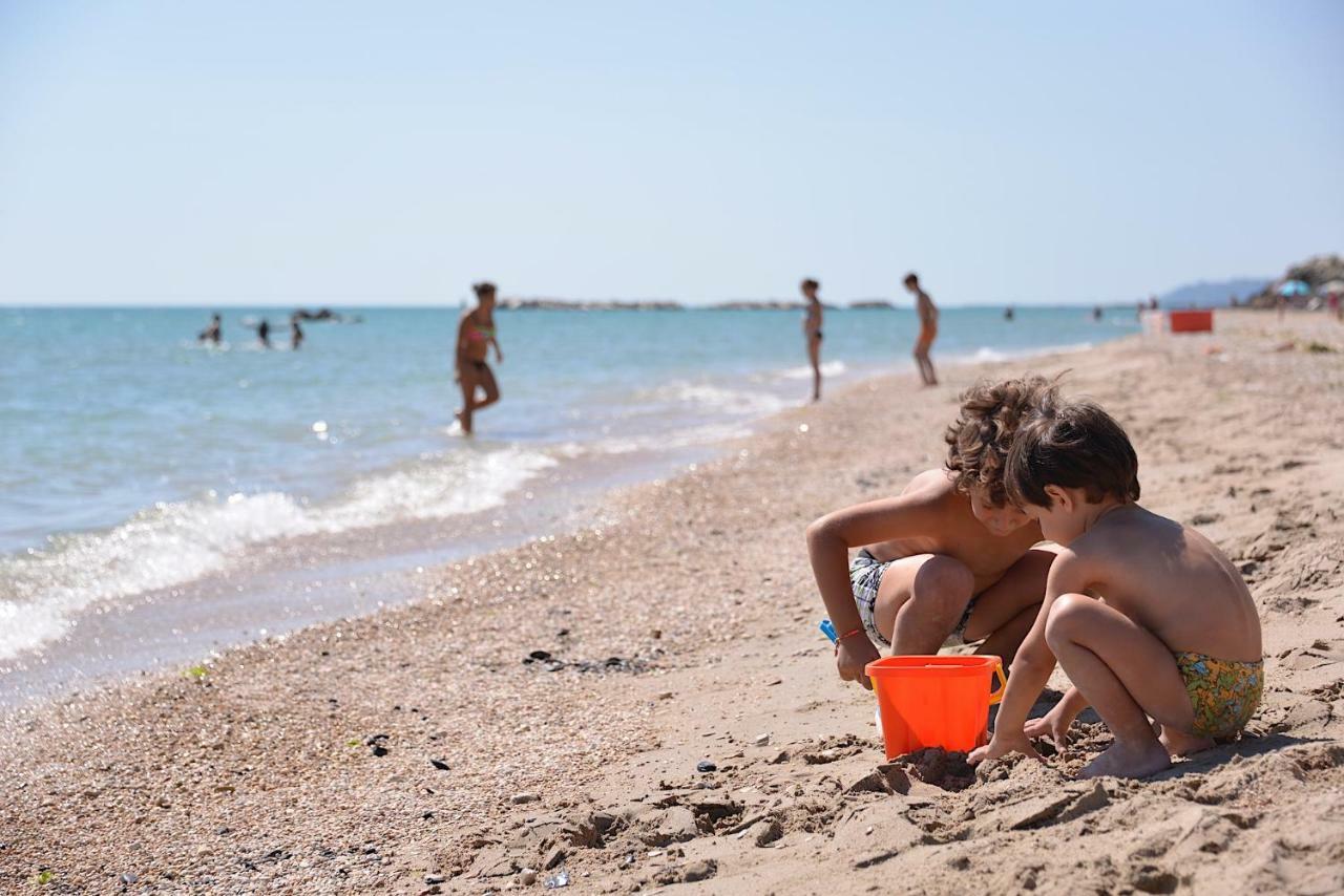 Camping Tre Archi Lido di Fermo Exterior photo